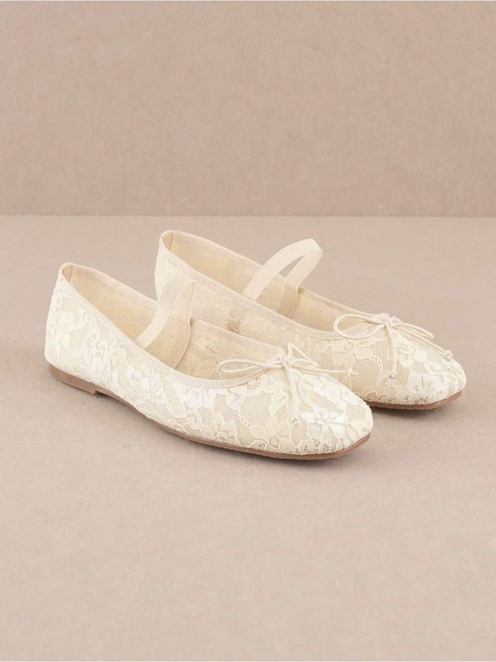 Lace Ballet Flats with Bow Strap in Ivory